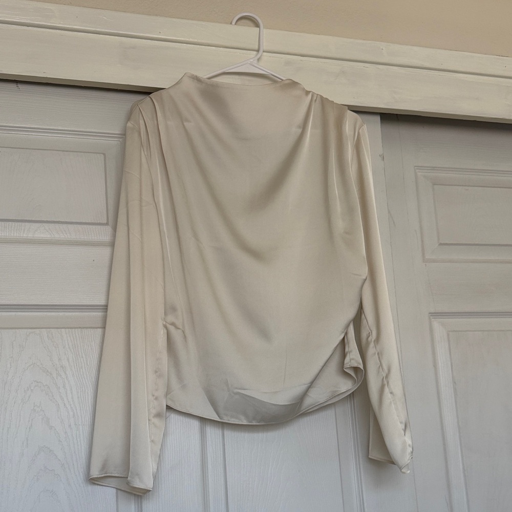 H&M Cream Long Sleeve Blouse